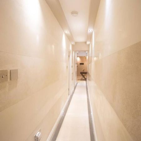 Oikoshomes Three Bedroom Flat In ロンドン エクステリア 写真