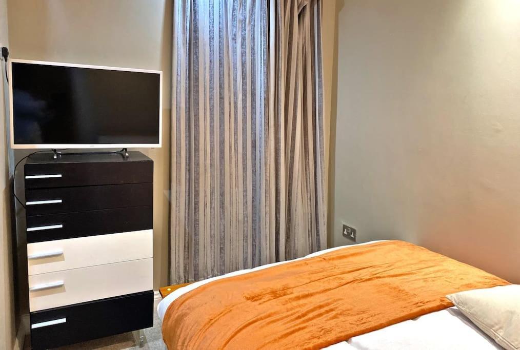 Oikoshomes Three Bedroom Flat In ロンドン エクステリア 写真